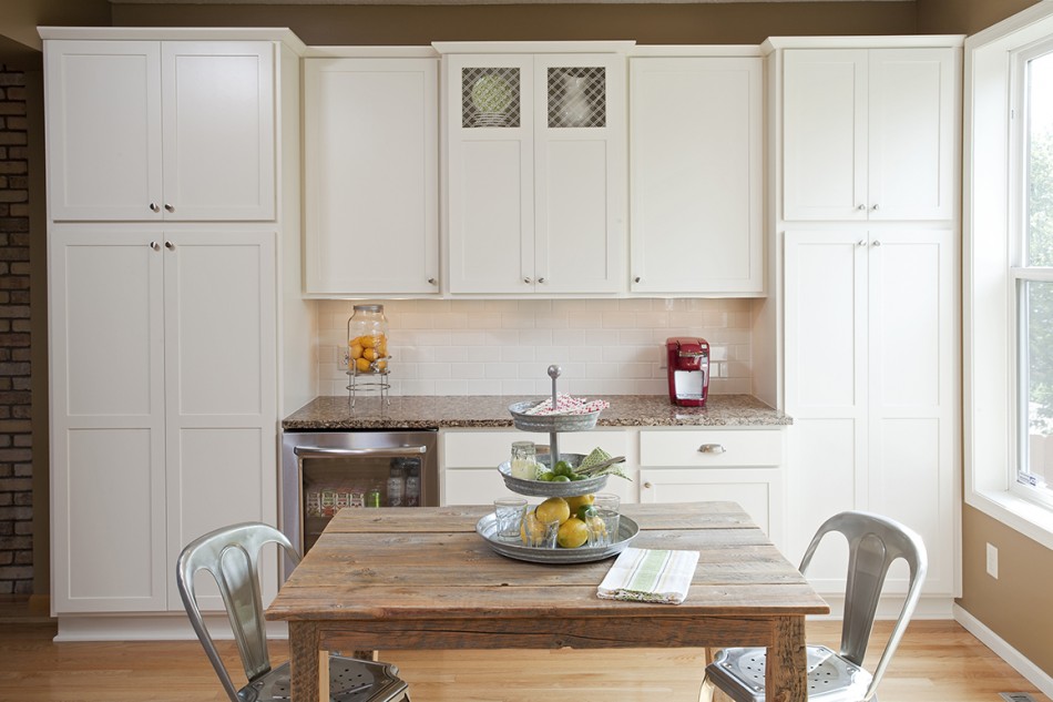 White Kitchen Cabinets MN